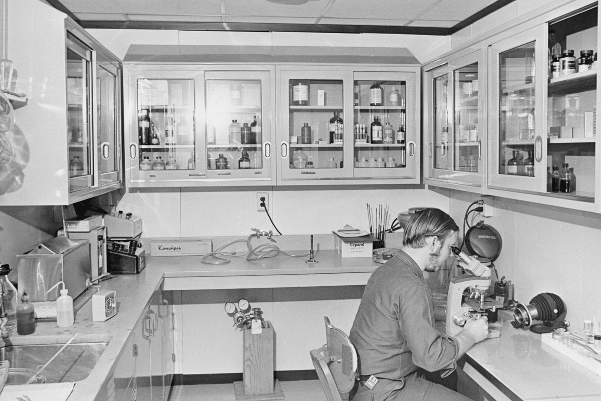 NMN Benefits: 7 Effects With Actual Human Evidence (And 5 Claims We're Still Waiting On)